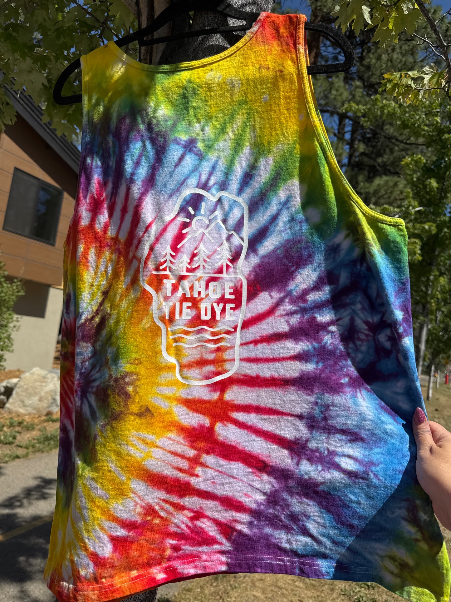 XL Tank - Large back logo