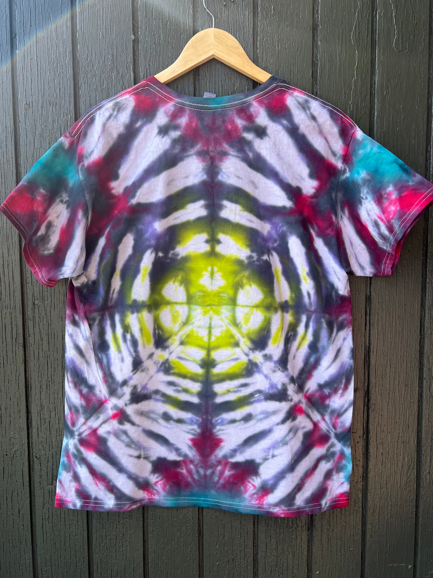 Large Tee